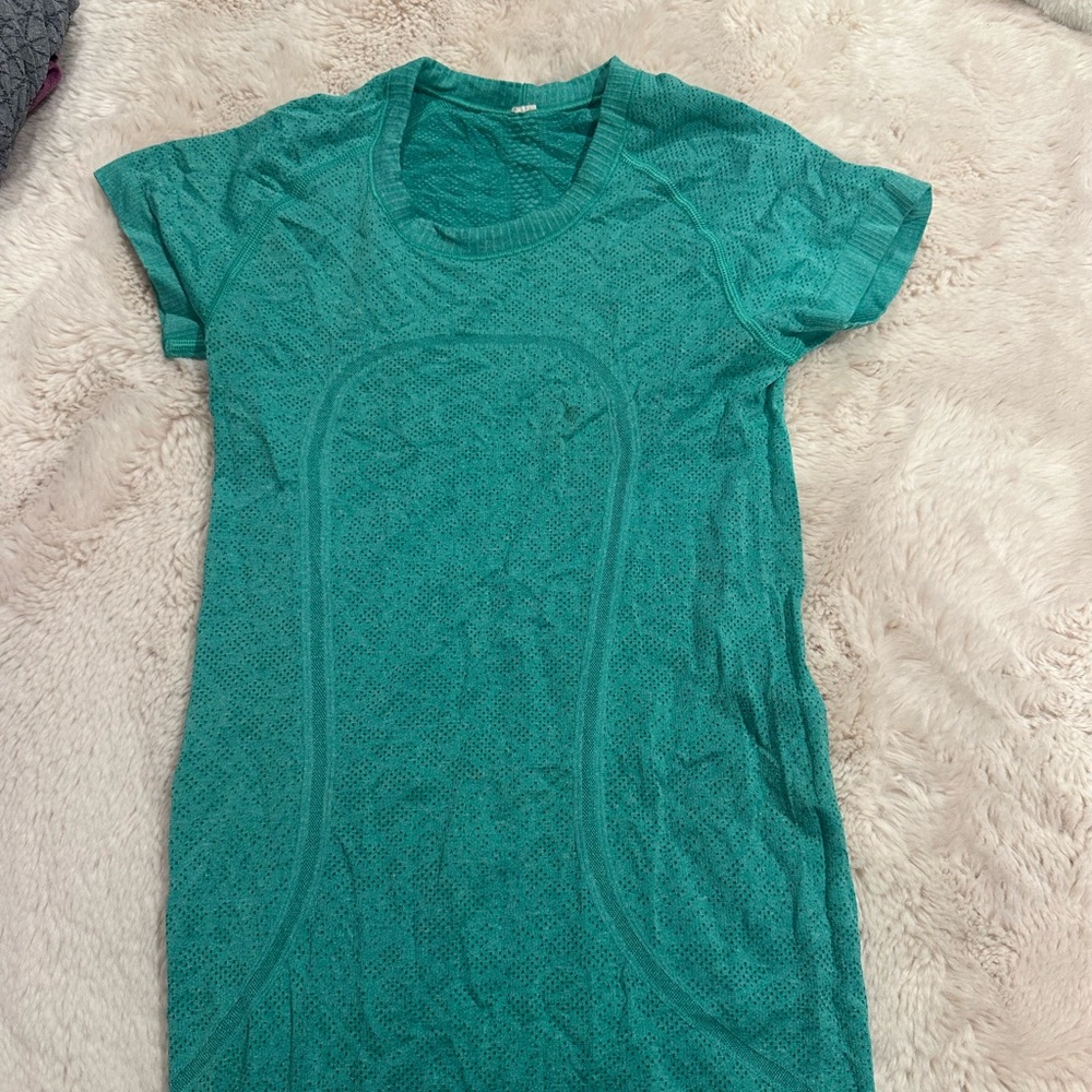 lululemon athletica Turquoise Short Sleeve Tee